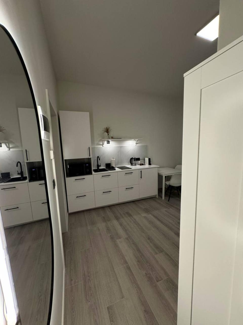 Studio A Ixelles - Viaduc Брюссель Экстерьер фото